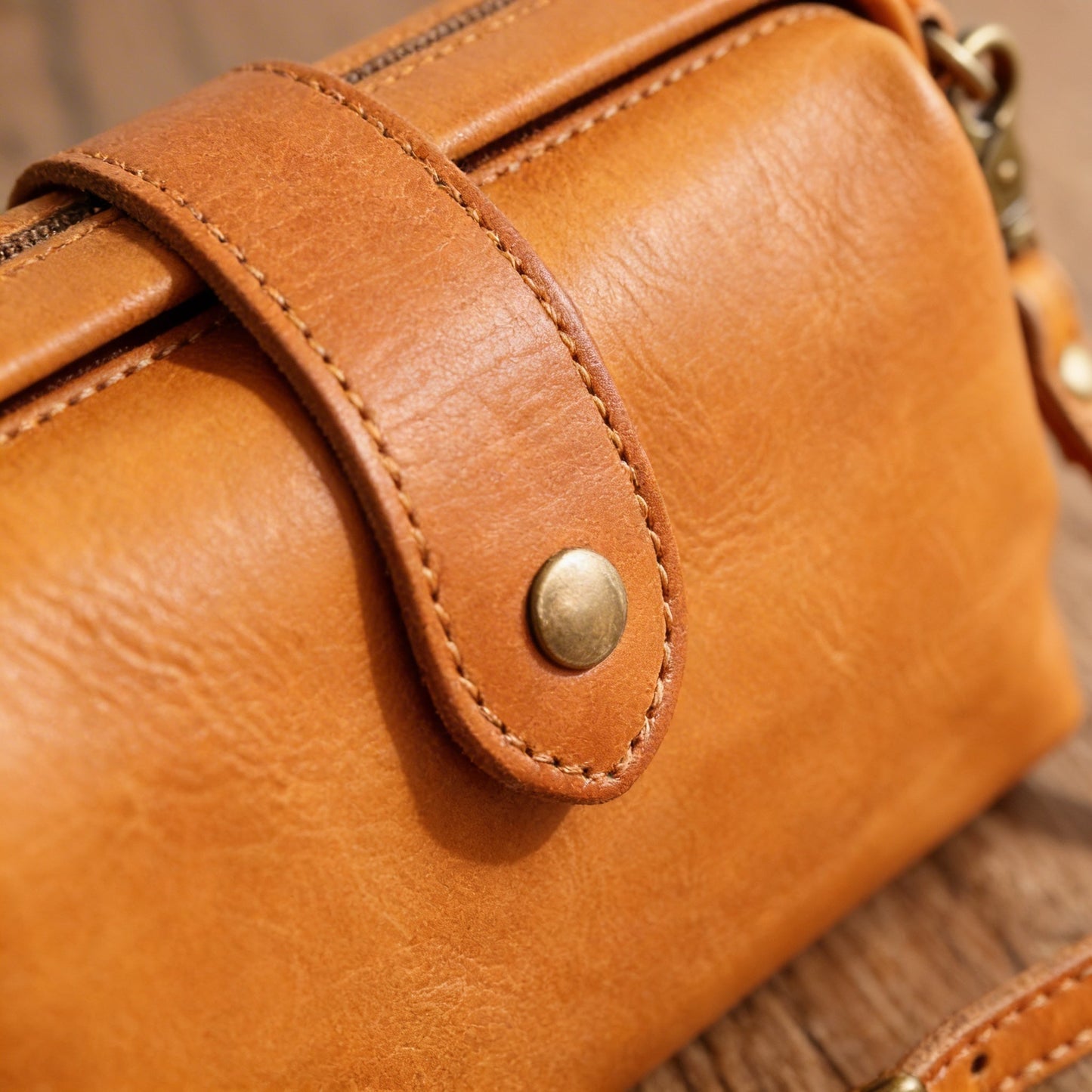 Aria | Women’s Crossbody Bag With Secure Snap Closure And Compact Silhouette | Essential