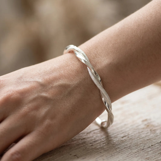 Armband dames | Minimalistische gedraaide armband