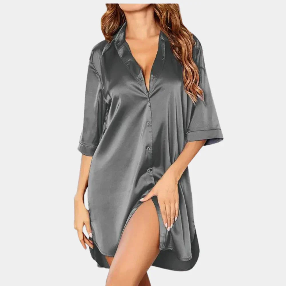 Chemise de Nuit Satinée Coupe Oversize Élégante