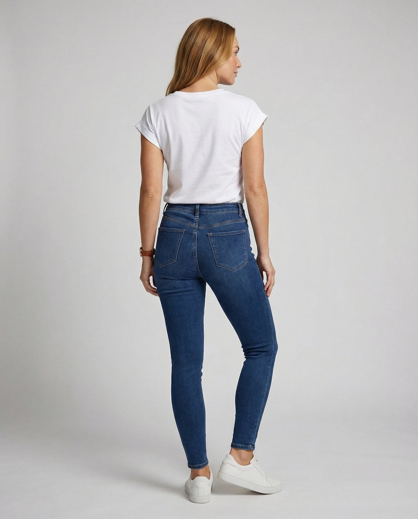 Liora | Women’s Lightweight Summer T-Shirt with Breathable Loose Fit | Casual Short Sleeve Top