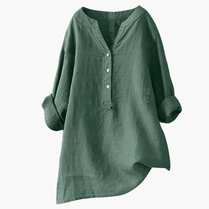 Chemise en lin vert pour femme, manches longues retroussées, col en V avec boutons, style décontracté et élégant, mode tendance.