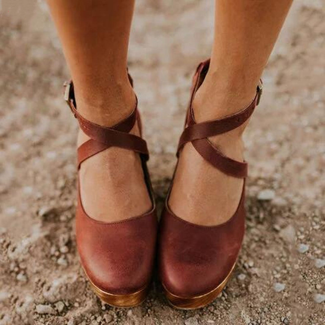 Women's Buckle Strap Platform Heel Shoes