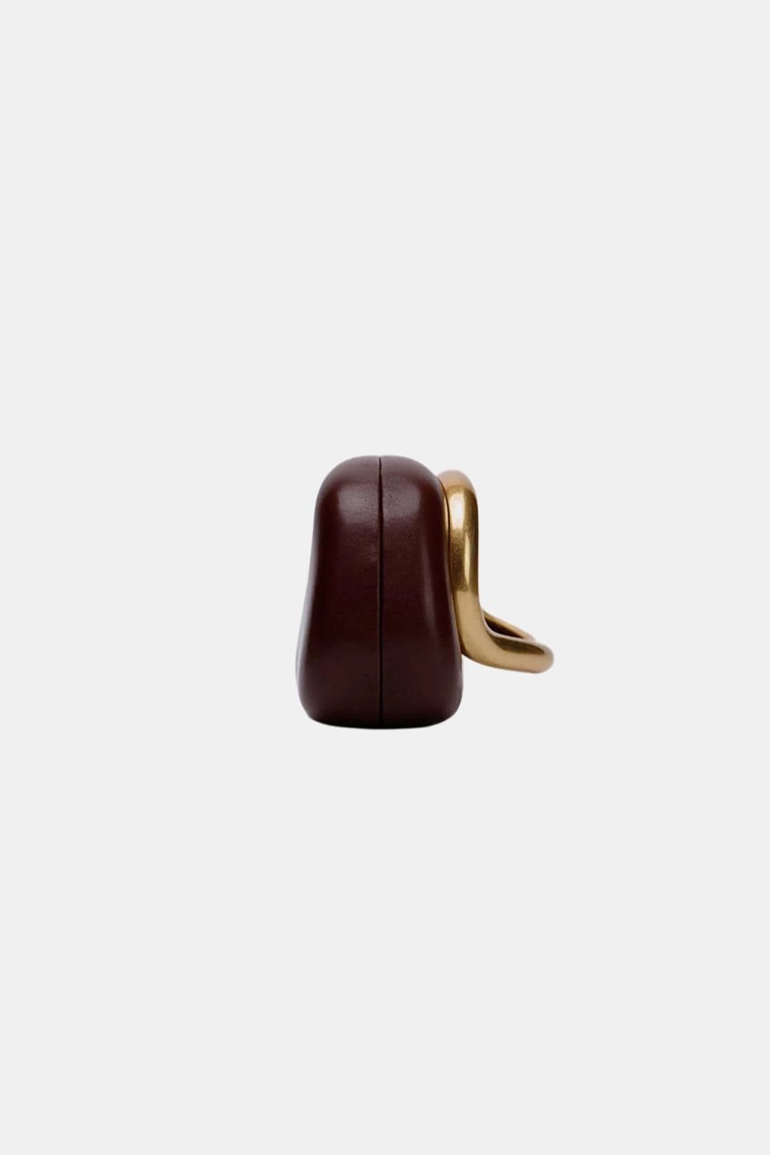 Camryn – Structured Clutch Bag with Sculptural Gold Accent