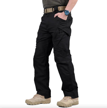 TitanX – Wasserdichte und bequeme taktische Hose mit viel Stauraum