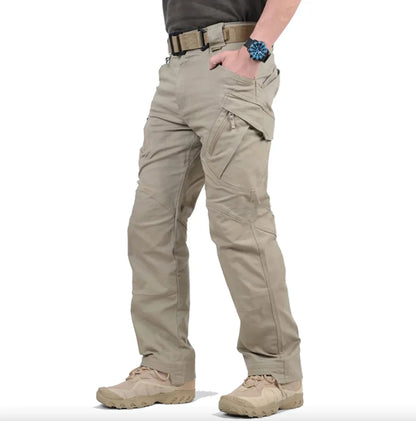 TitanX – Wasserdichte und bequeme taktische Hose mit viel Stauraum