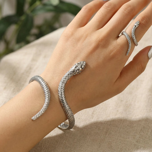 Dame smykkesæt | Halskæde og armbånd med elegant design
