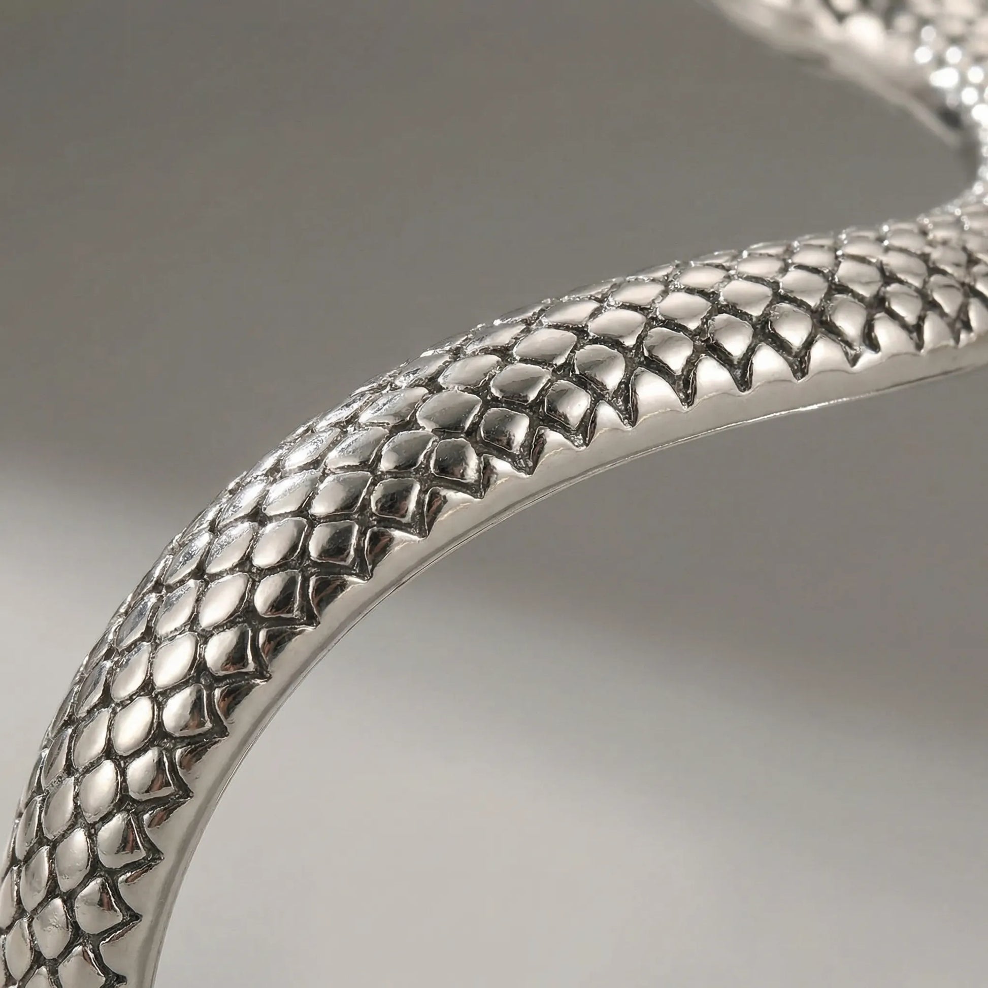 Dame smykkesæt | Halskæde og armbånd med elegant design