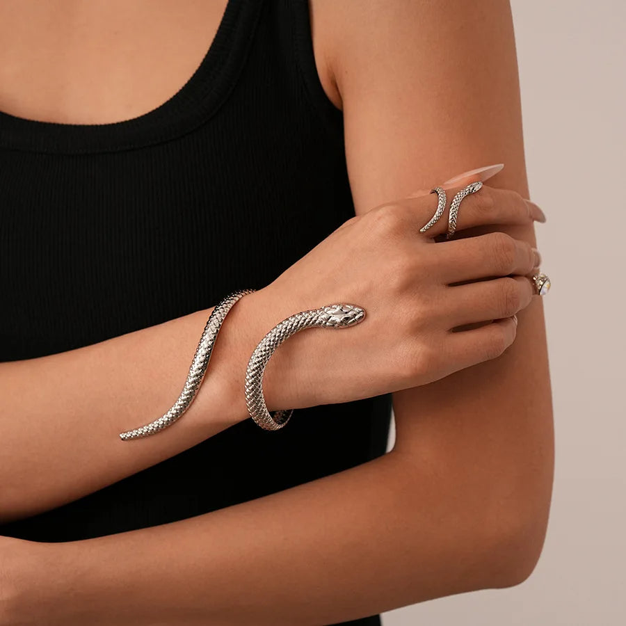 Dame smykkesæt | Halskæde og armbånd med elegant design