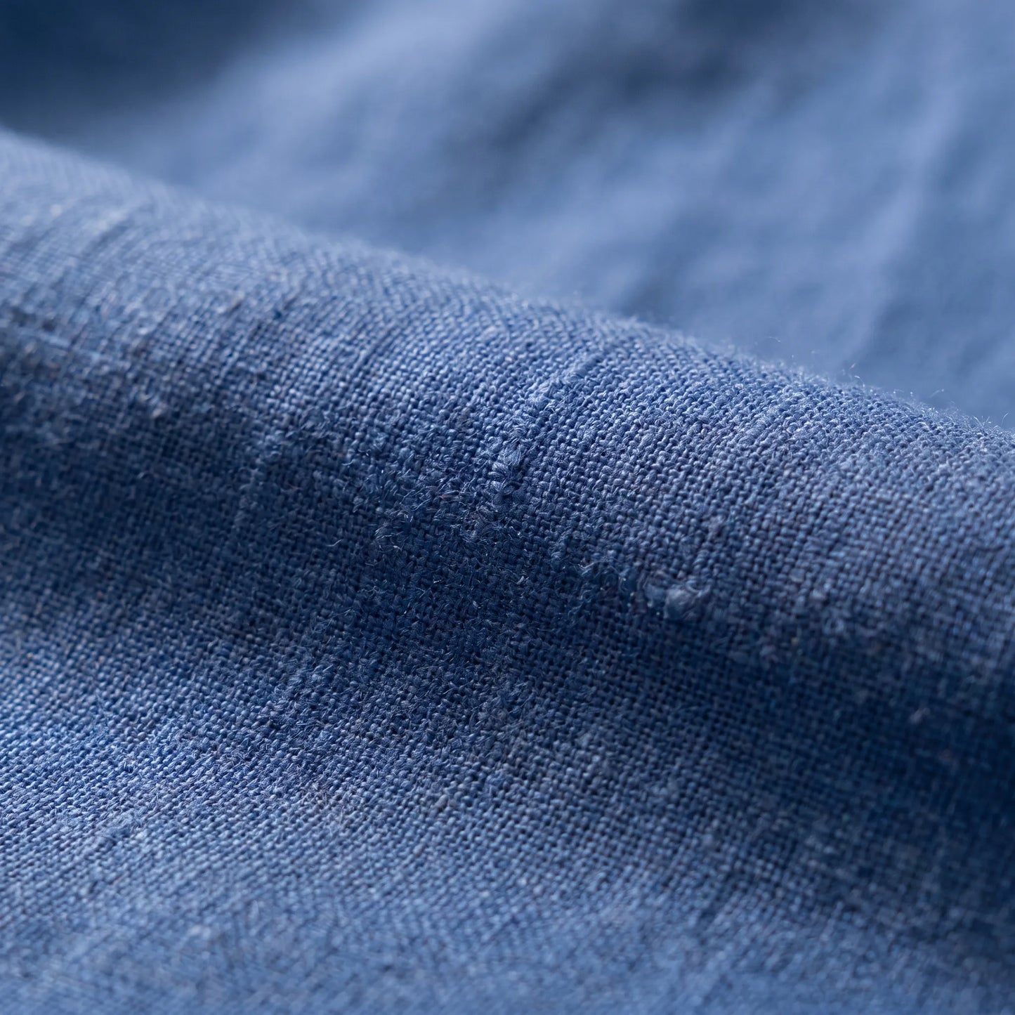 Damebluse | Luftig bluse med korte ærmer