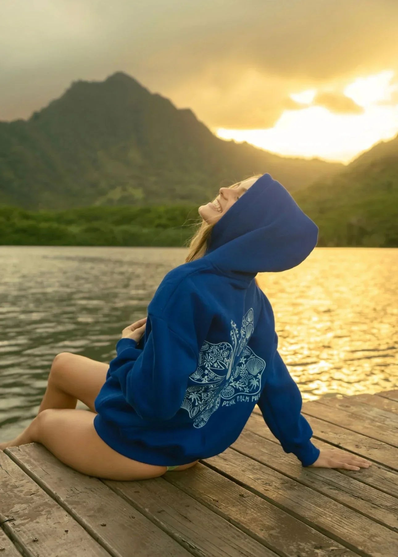 SUENTA Damen-Hoodie Bequeme Passform Weiche Baumwollmischung Rückendruck mit Blumenmotiv Dunkelblau