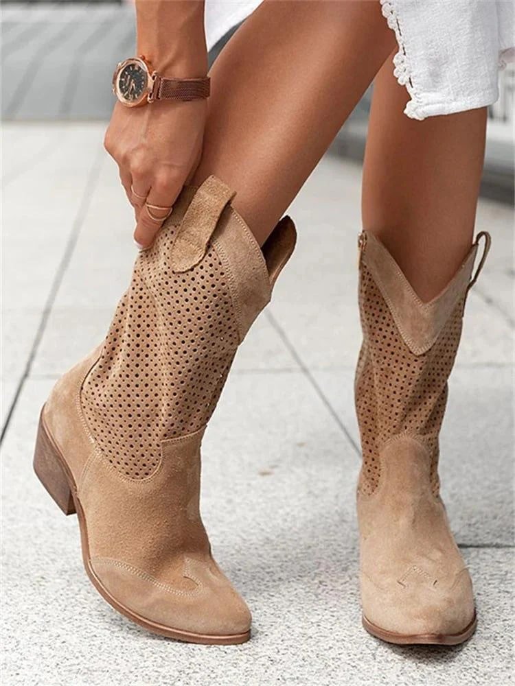 Théa - Western-Stiefeletten mit Perforation | Wildleder | Blockabsatz | Chic Lässig