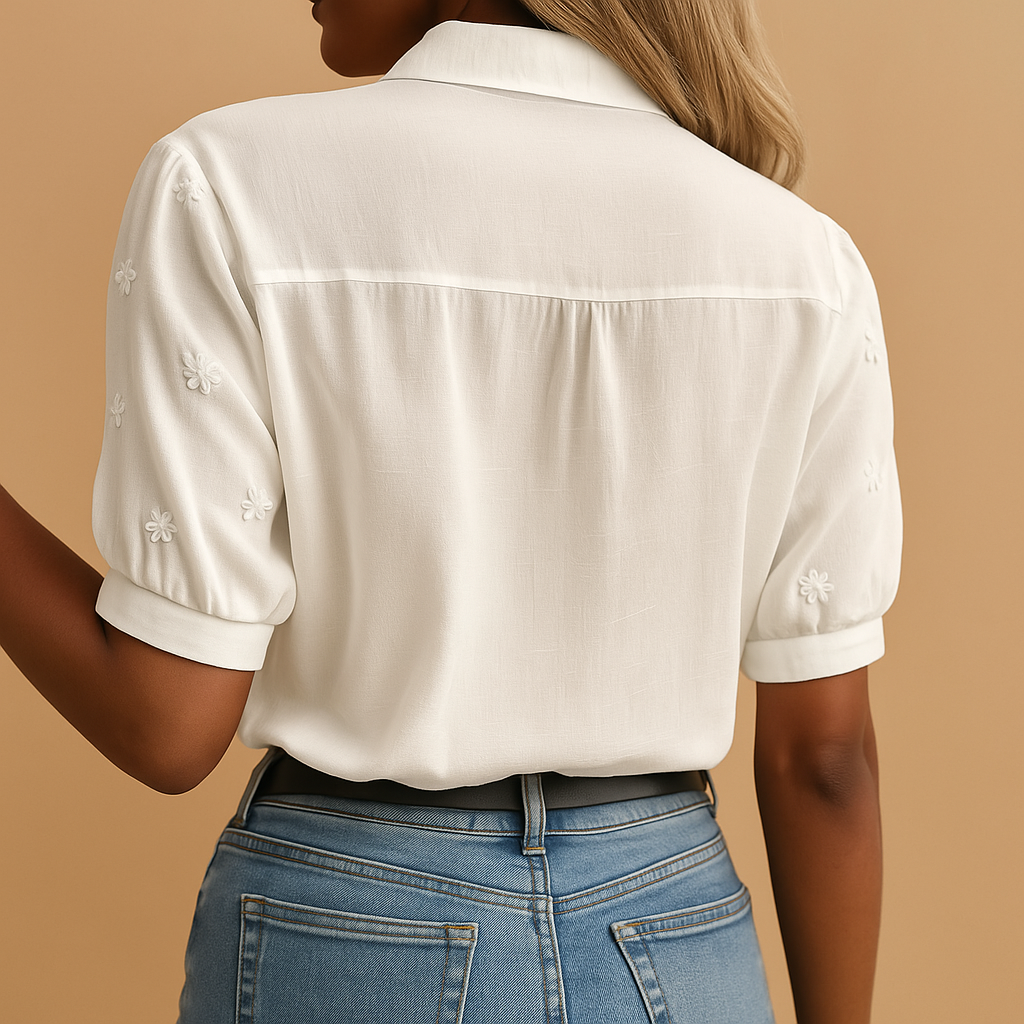 Elegant Women's Blouse | Classic Collar, Timeless Style 3