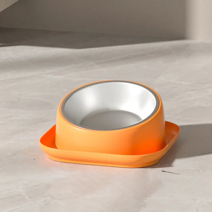Ergonomic Non-Slip Pet Bowl for Cats and Dogs – Sustainable Plastic Design with 45° Incline 1