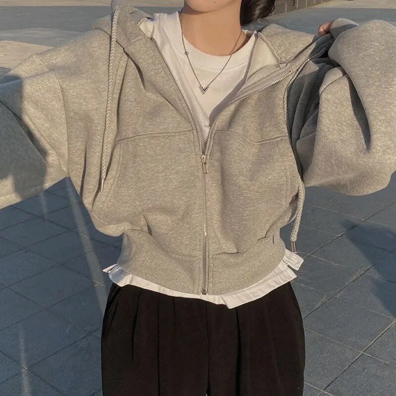 Moderne cropped hoodie med lynlås og stilfuld pasform