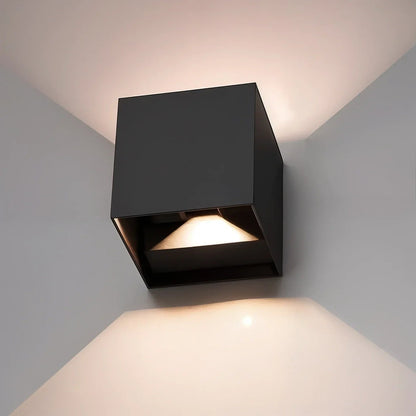 Fjolyn Elegant Adjustable Wall Lamp With Motion Sensor 0