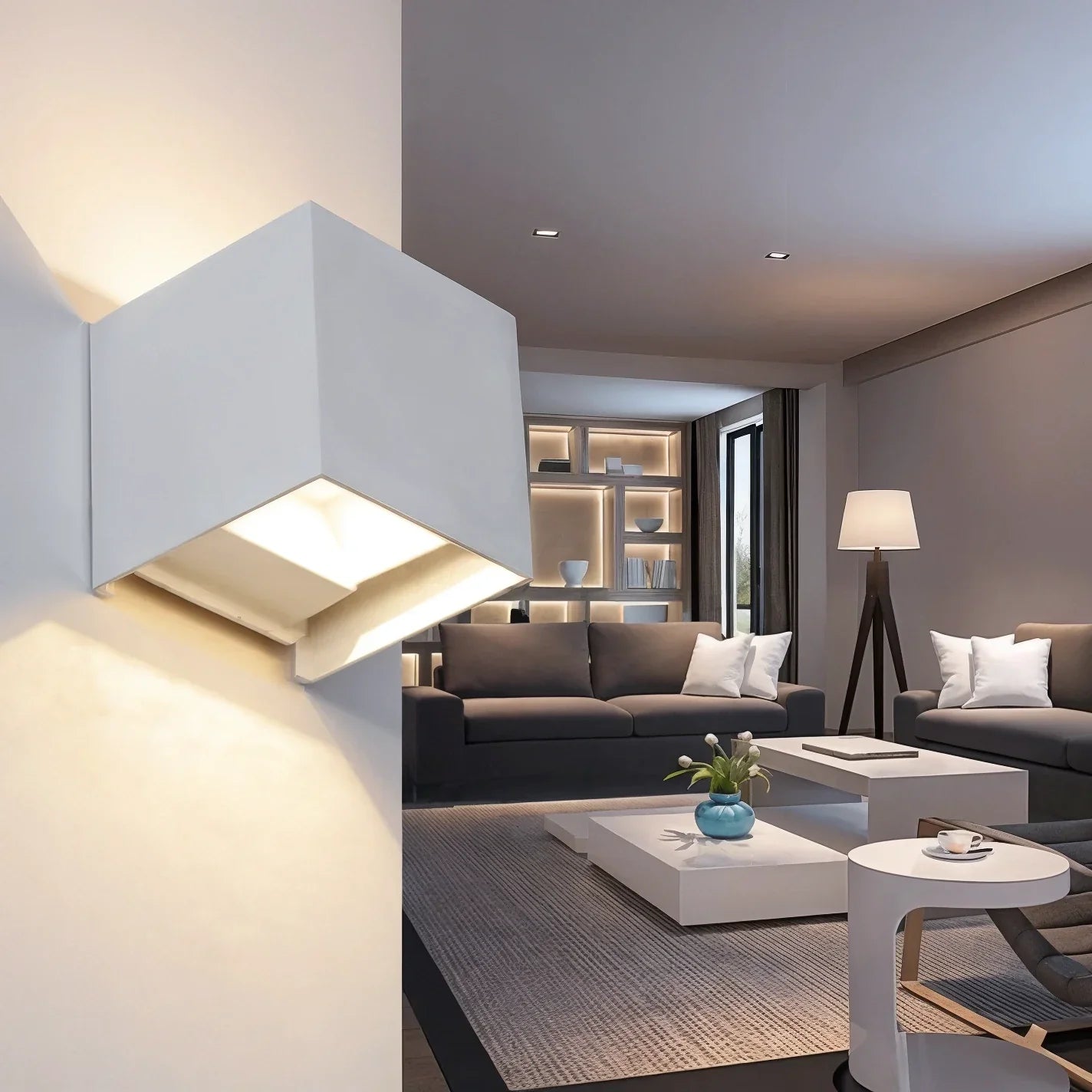 Fjolyn Elegant Adjustable Wall Lamp With Motion Sensor 1