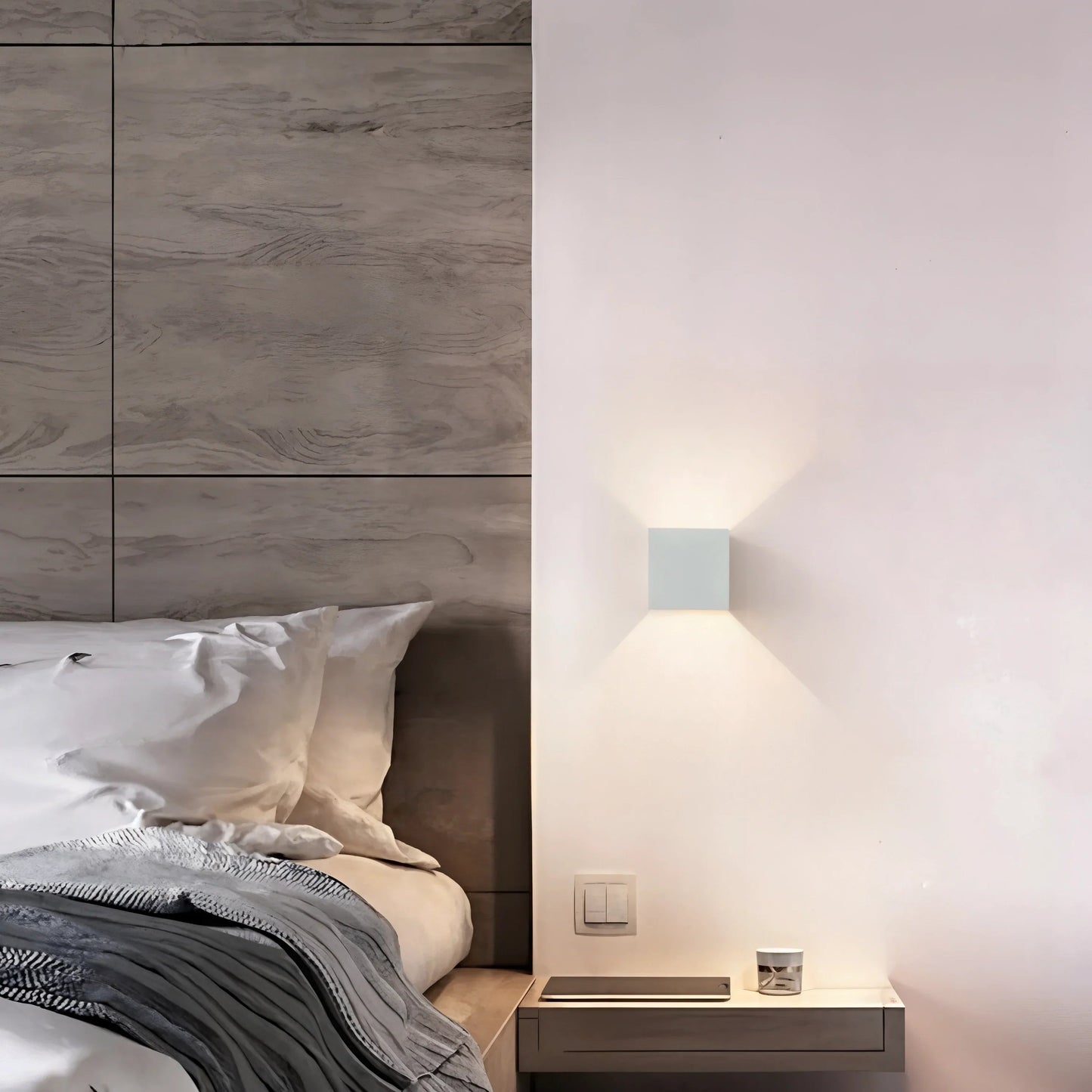 Fjolyn Elegant Adjustable Wall Lamp With Motion Sensor 3