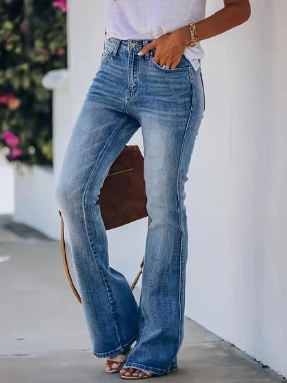Eva – Timeless Mid-Rise Flare Jeans