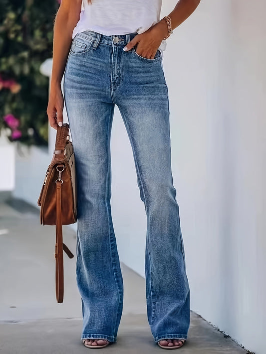 Eva – Timeless Mid-Rise Flare Jeans