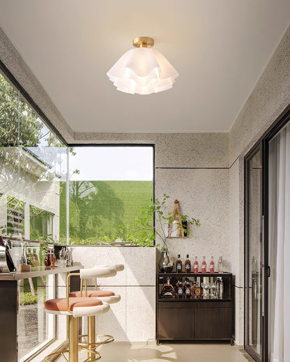Nuvola | Exclusieve Design Plafondlamp – Gelaagd Kelkvormig Glas met Koperen Armatuur