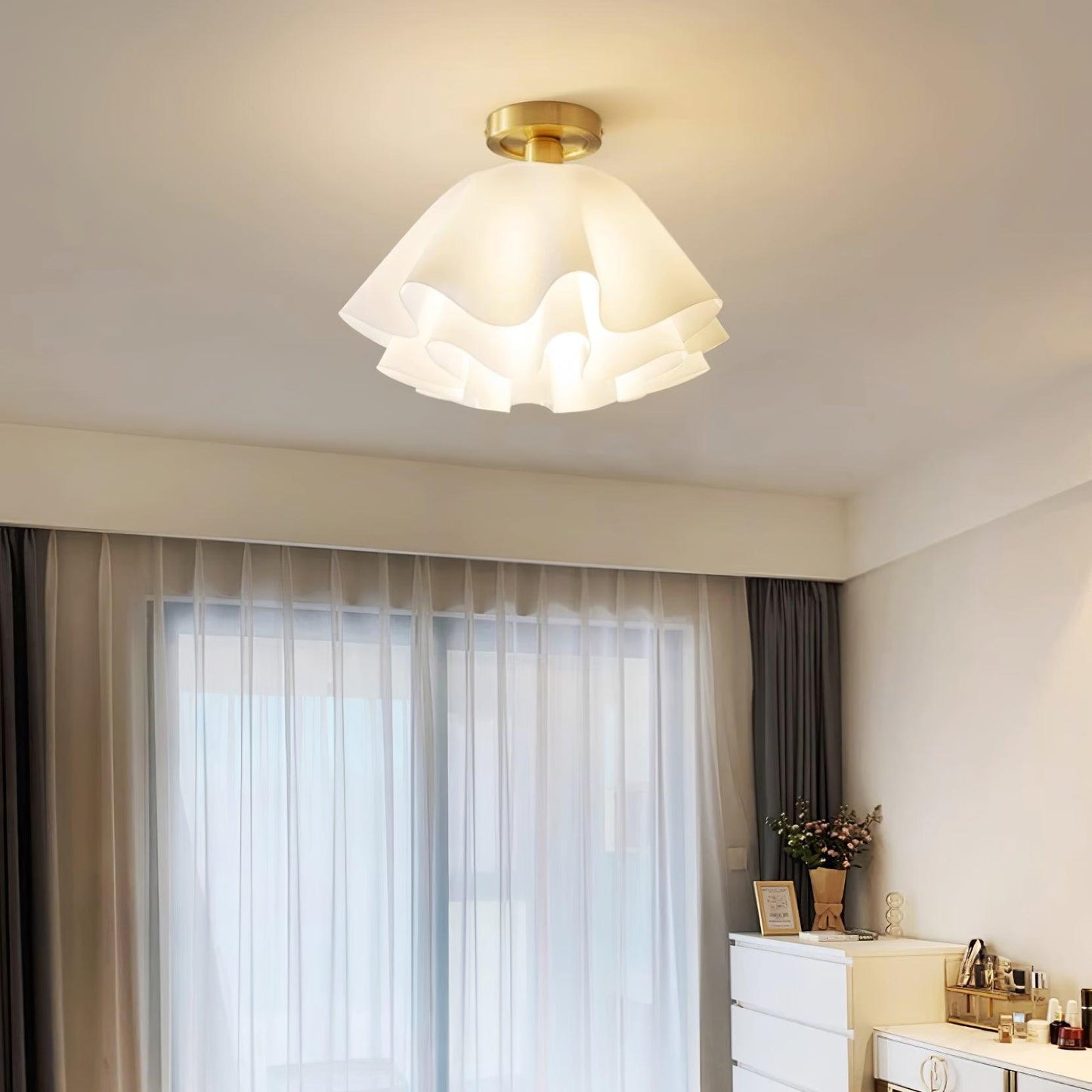 Nuvola | Exclusieve Design Plafondlamp – Gelaagd Kelkvormig Glas met Koperen Armatuur
