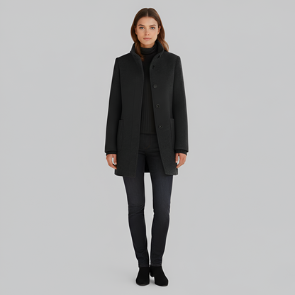 Cappotto femminile elegante dal design essenziale
