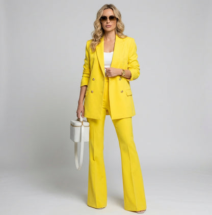 Katarzyna - Garnitur Damski Elegancki Dwurzędowy z Długą Marynarką i Rozszerzanymi Spodniami - Katarzyna