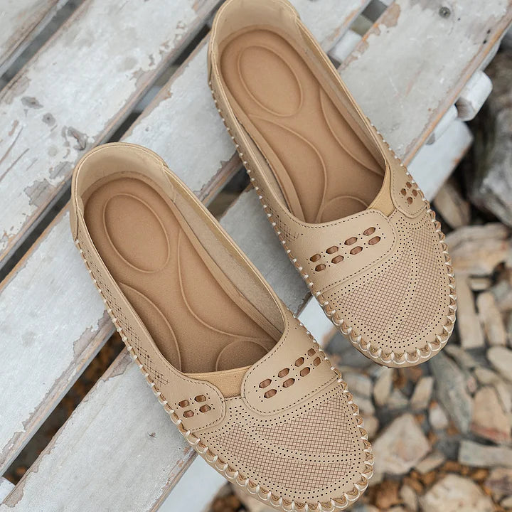Flat Orthopaedic Shoes