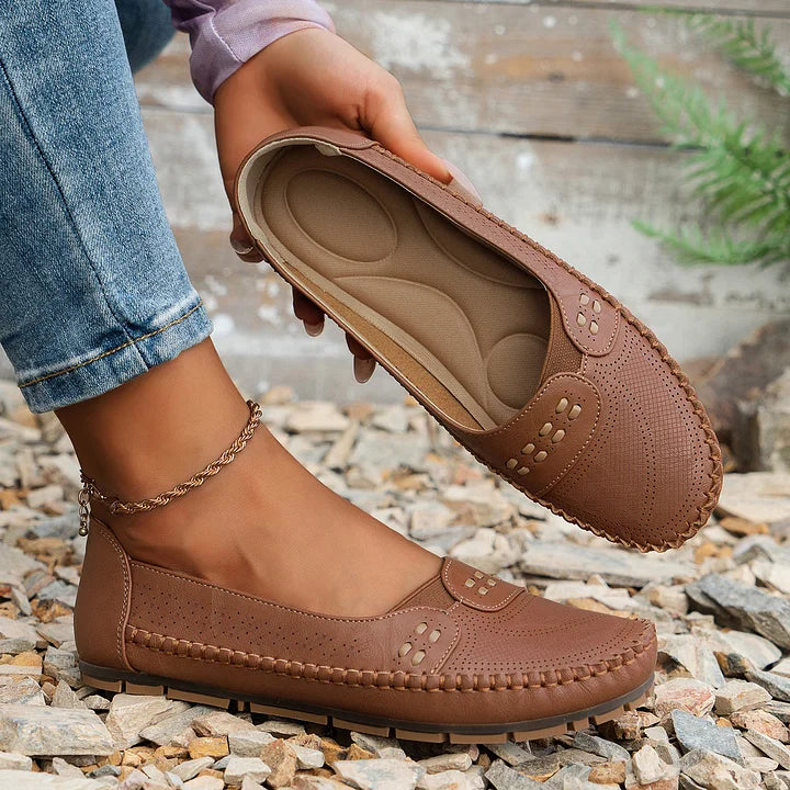 Flat Orthopaedic Shoes