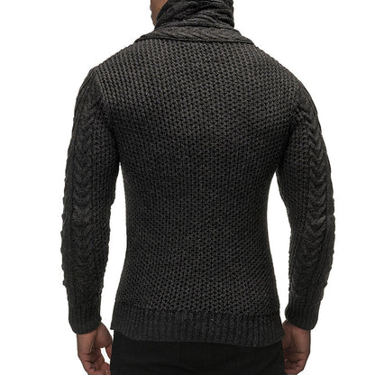 Cassius - Højhalset sweater med knapdetaljer og taljepasform