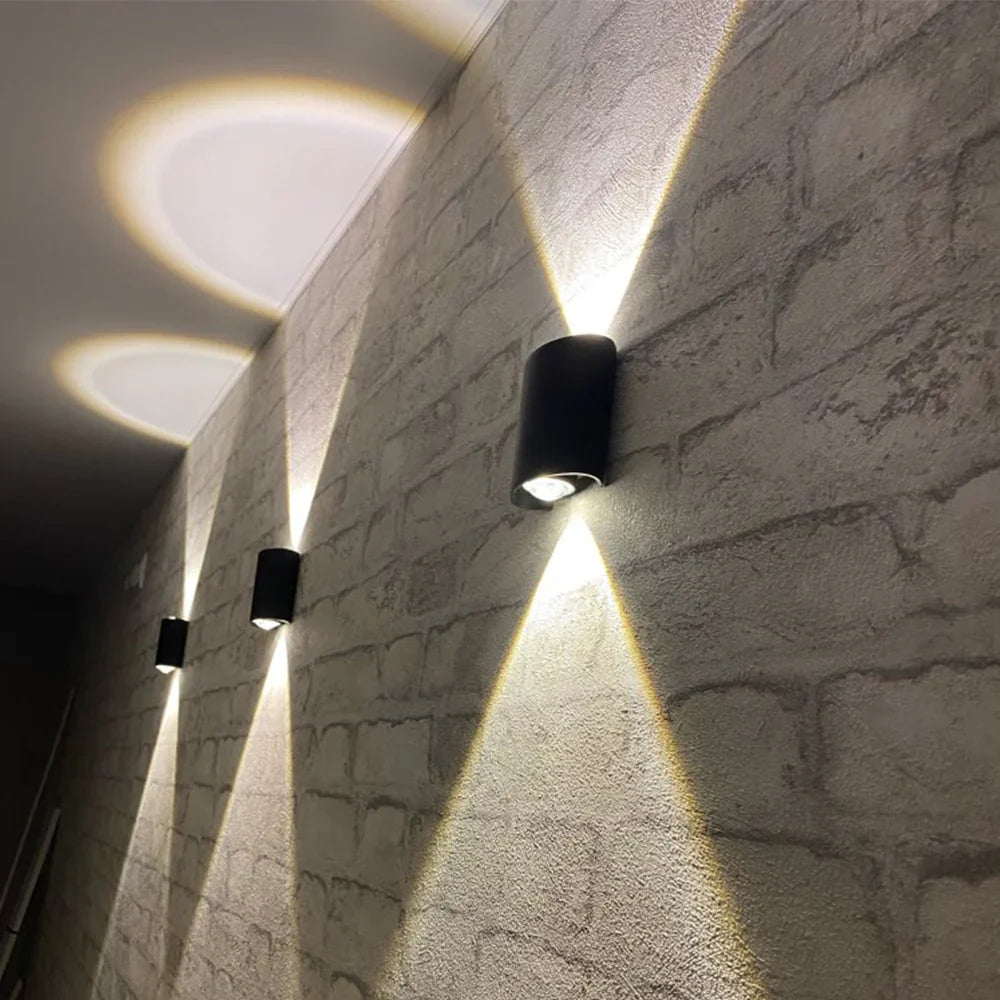 Innen-LED-Wandleuchte mit Auf-Ab-Licht – Warmweiß