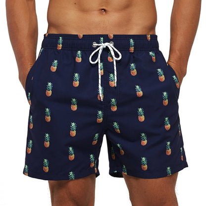 Hurtigtørrende badeshorts til mænd med farverige sommerprint