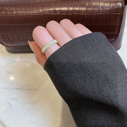 Divifa Pearls Ring in Gold-Plated stainless steel