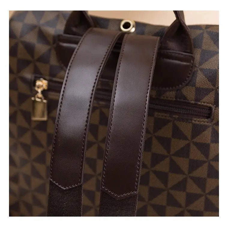 Stylish Convertible Backpack with Clutch - TARHUS