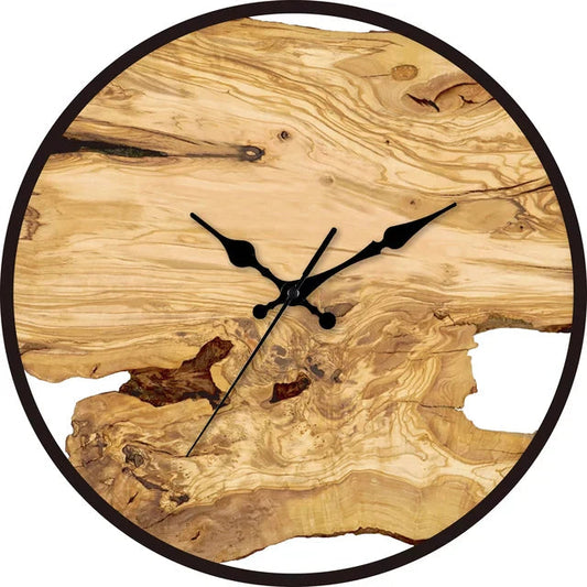 Holz-Wanduhr mit Harzdetails und römischen Ziffern – 30 cm