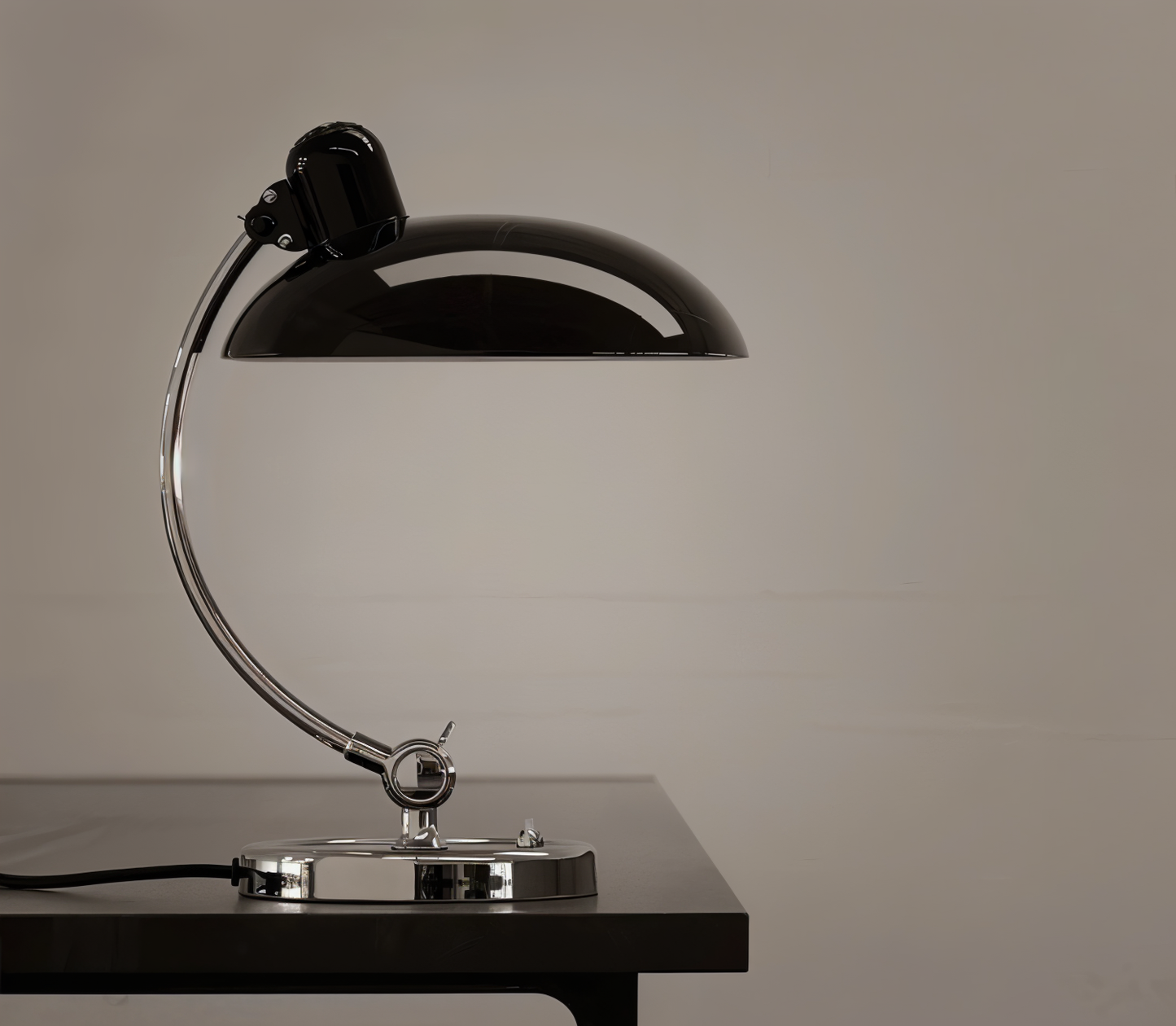 OOS-NostaChic bordslampa - Justerbar vintage järnkupol skrivbordslampa