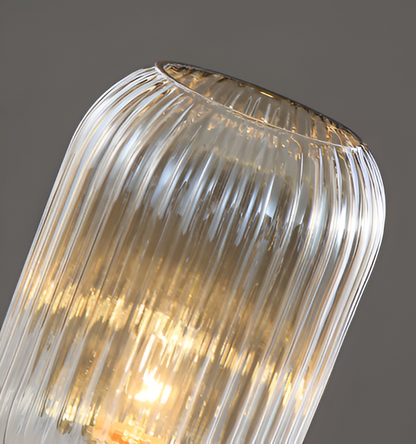 Oriantha | Skandinavischere Tischleuchte mit geriffeltem Glas