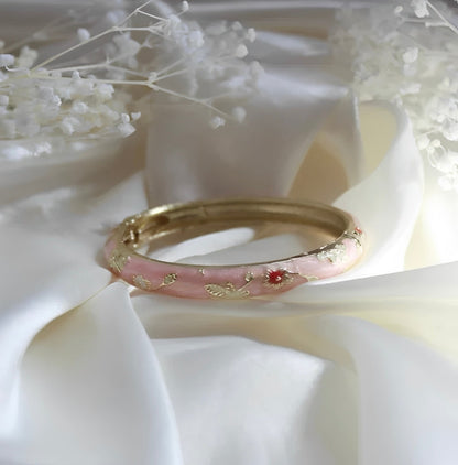 Bridgerton Vintage Bangle – Tijdloos en chique