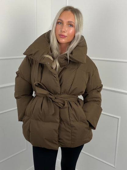 Elyara ⎹ Emma Puffer