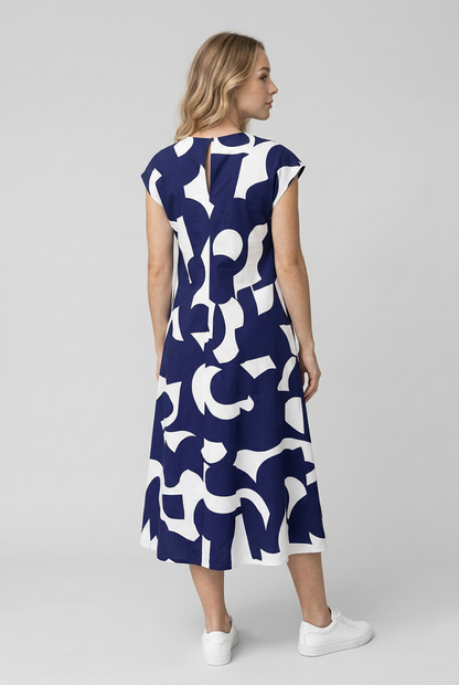 Abito Donna Maxy con Stampa Astratta - - abito estivo abito lungo abito maxy materiale leggero moda femminile scollatura a V stampa astratta stile artistico taglie disponibili vestibilità comoda - Concept Palermo