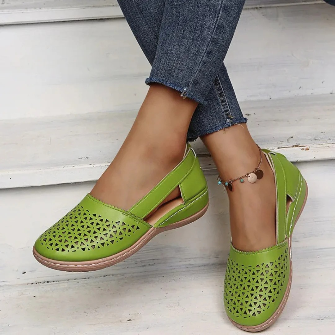 women walking shoes in breathable material for casual outings 5