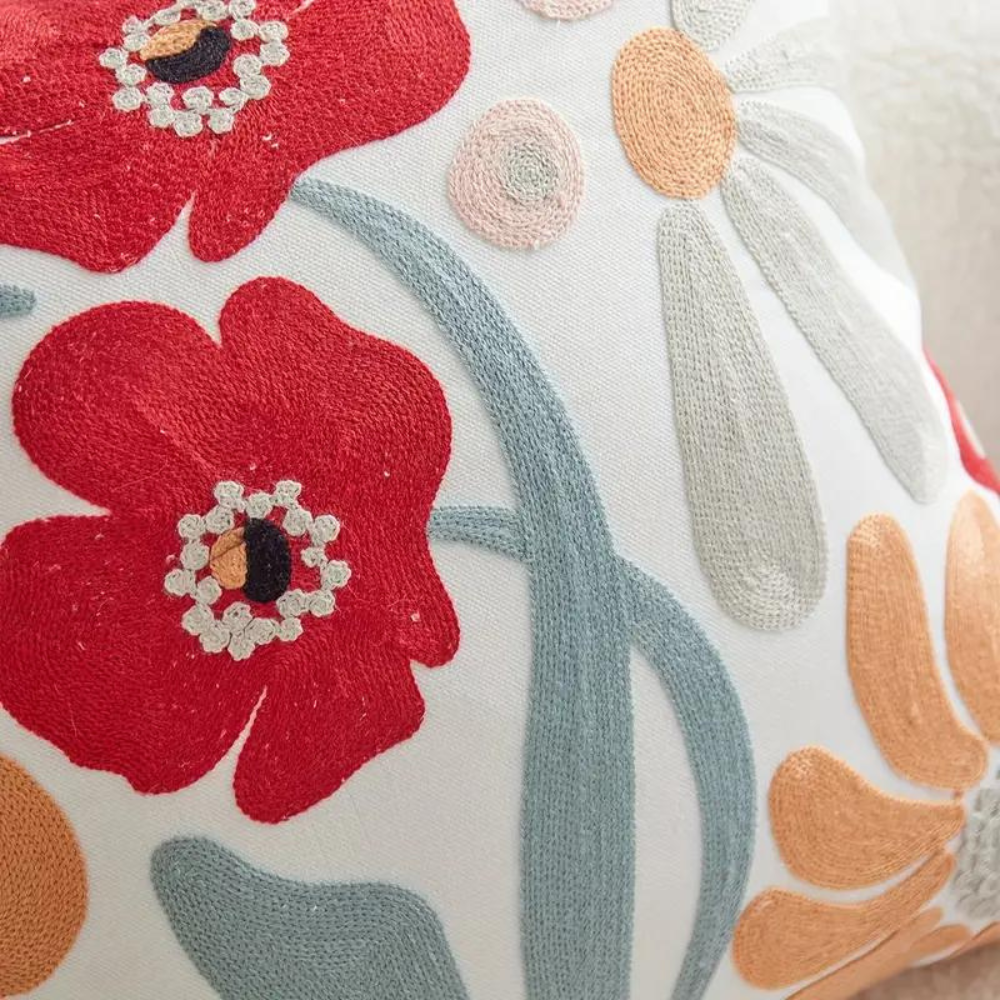 Kissenbezug mit Blumen- & Botanik-Stickerei | Weich und formstabil | Pflegeleicht | HomeBloom