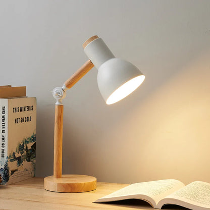 Kreative Nordische Tischlampe Holzkunst – Elegantes Licht für Gemütliches Ambiente 4