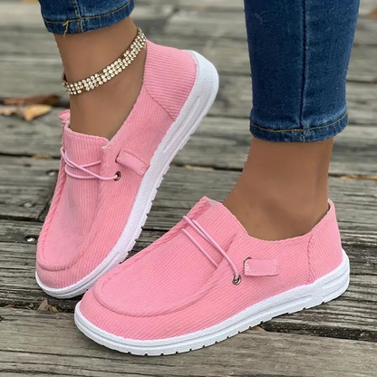 Alina – Round Toe Shoes with Ribbed Detail