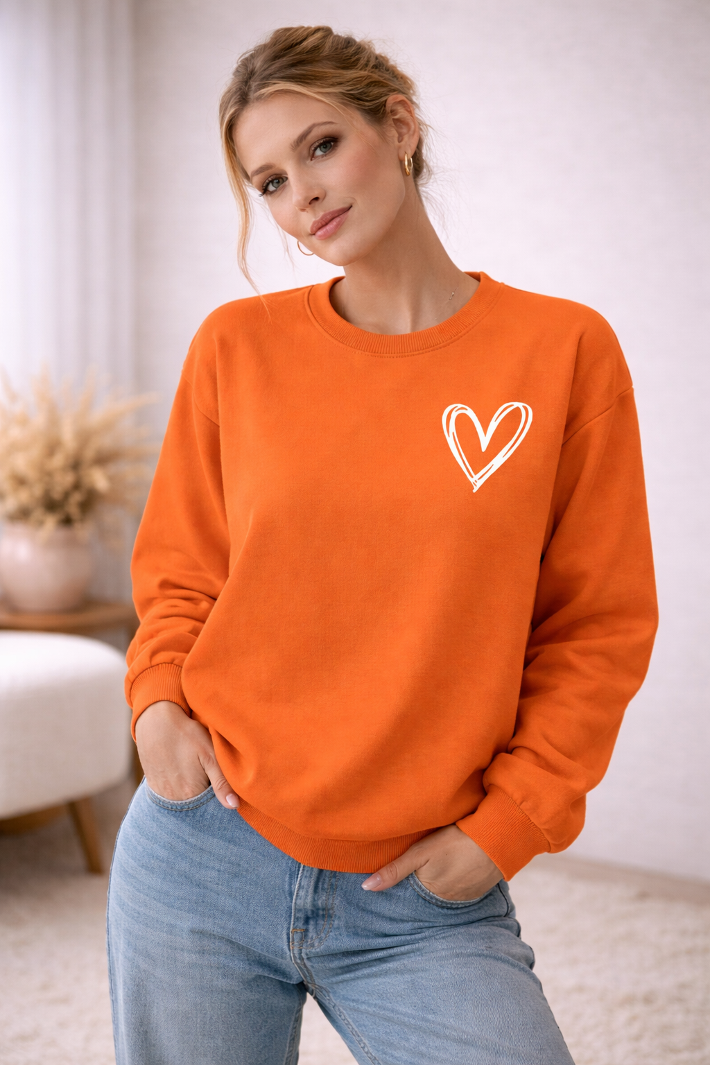 Emily™ - Minimalist Cozy Sweatshirt