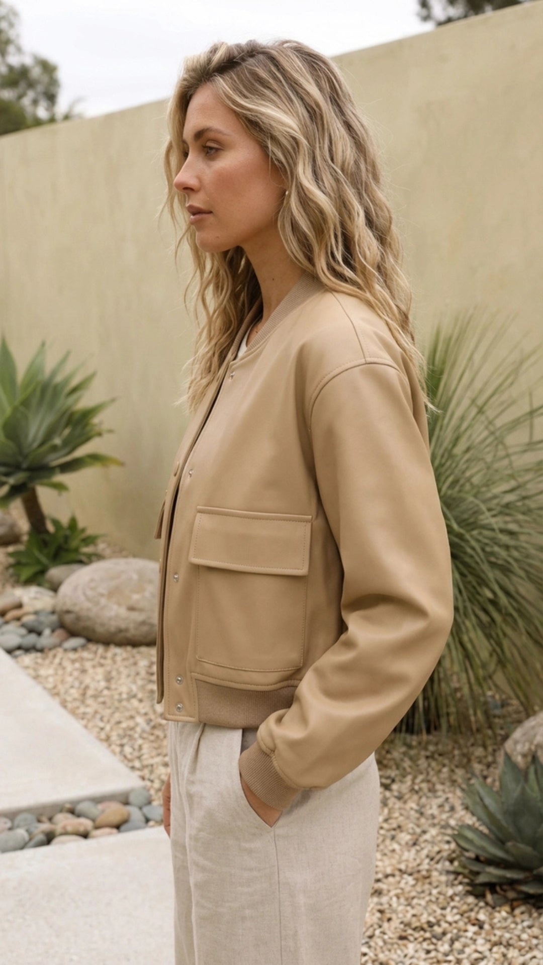Women’s Lightweight Cropped Bomber Jacket