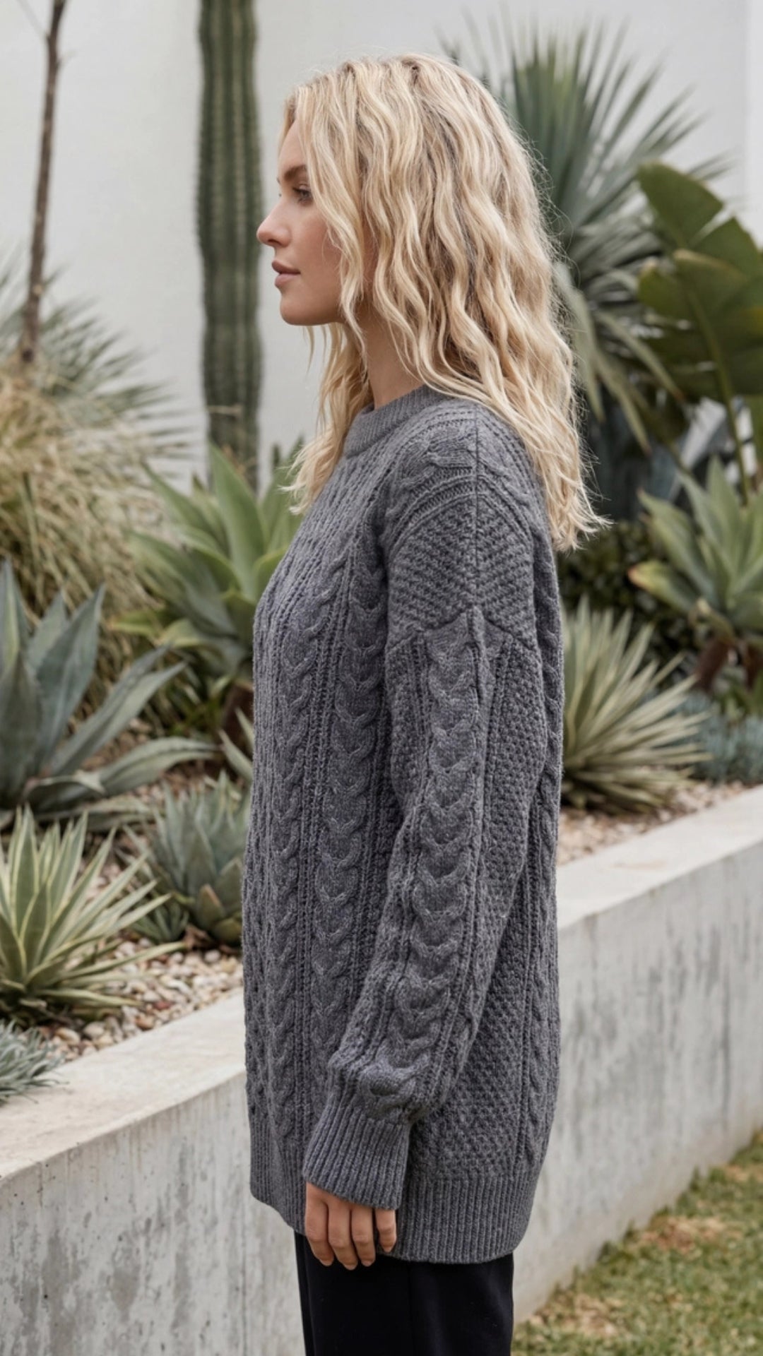 Women's Cable Knit Crew Neck Sweater Pullover