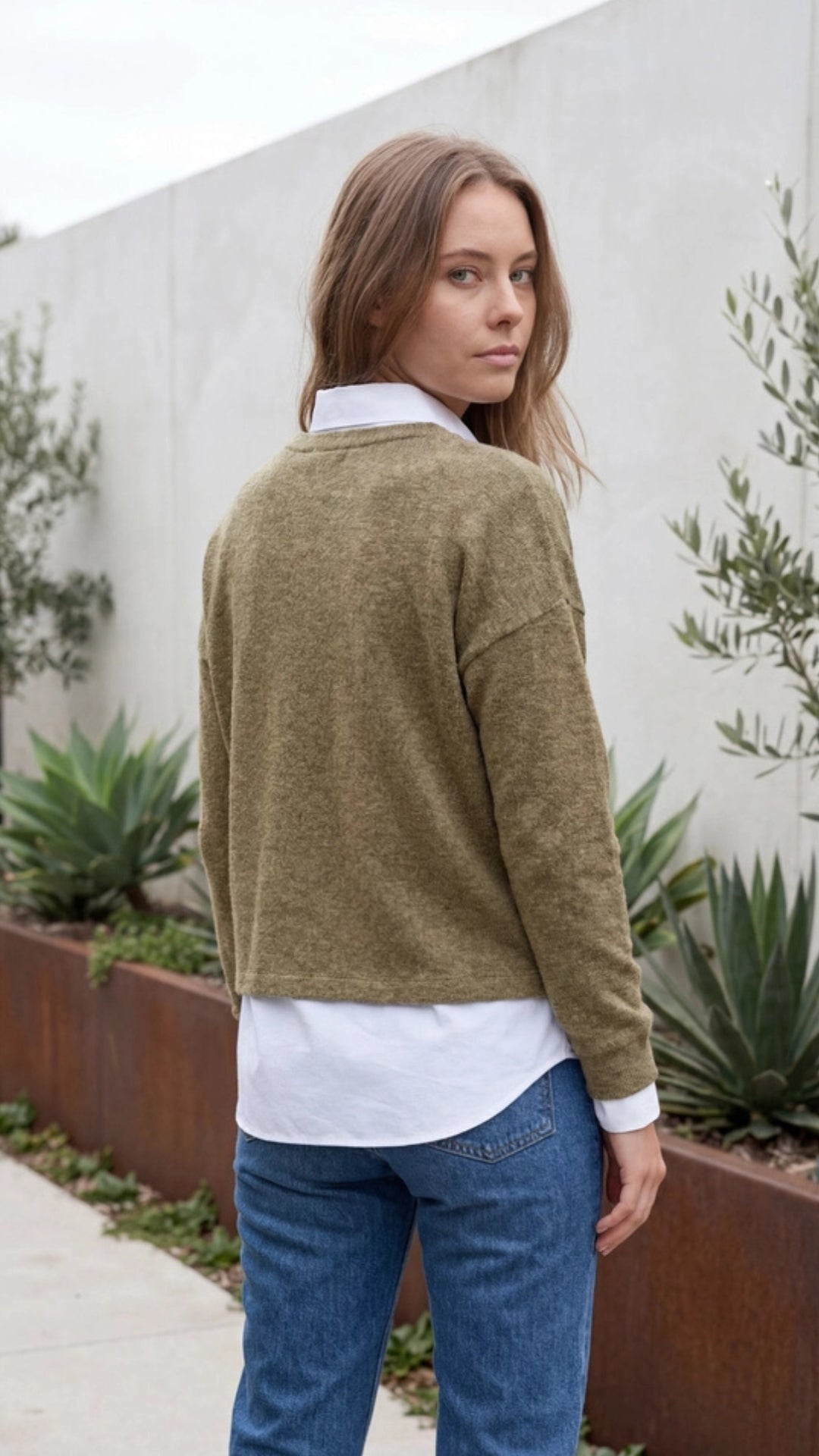 Women’s Crew-Neck Knit Sweater Pullover