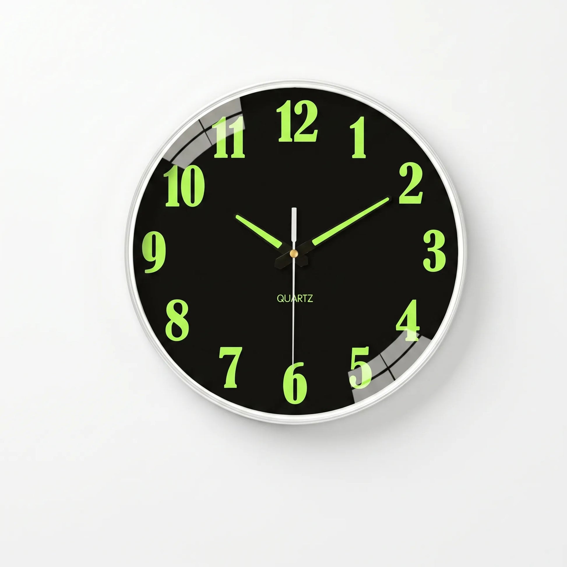 Lumiqlo - Round Luminous Quartz Wall Clock- Tells Time At Night