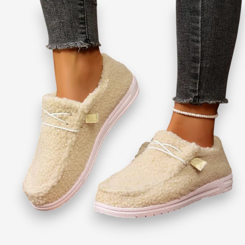 Mia – Women's Round Toe Flats with Slip-On Design